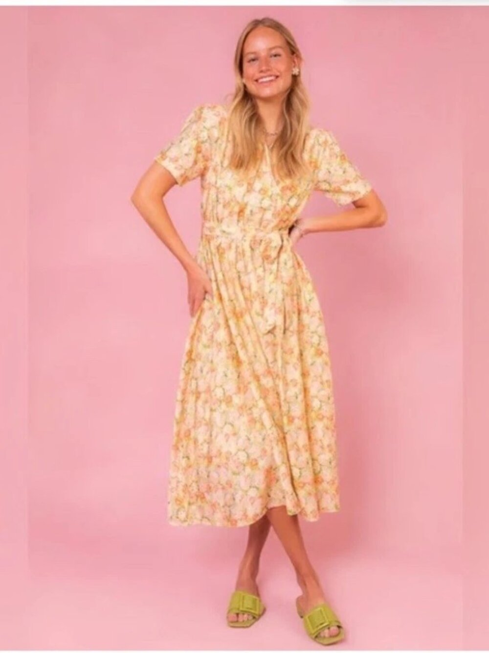 Ivy City Co. Lyra Dress Floral Short Sleeved Size 6